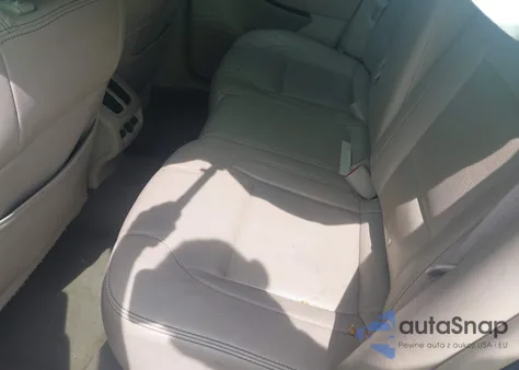 2011 Ford Taurus Limited z USA, uszkodzony, nr VIN 1FAHP2FW9BG138674